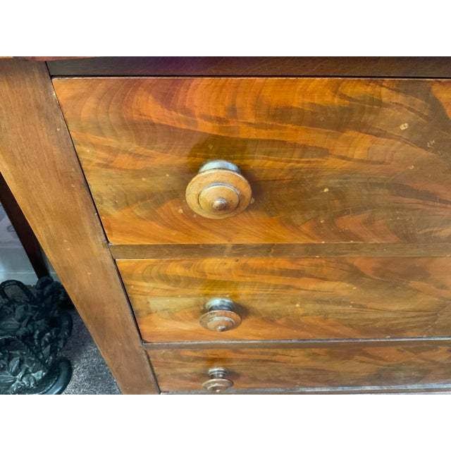 Early 20th Century American Empire Mahogany Chest of Drawers With Mirror and Marble Top For Sale - Image 10 of 18