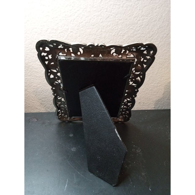 American Gorgeous Signed Jay Strongwater Rhinestone & Enamel Photo Holder MSRP $499 For Sale - Image 3 of 6