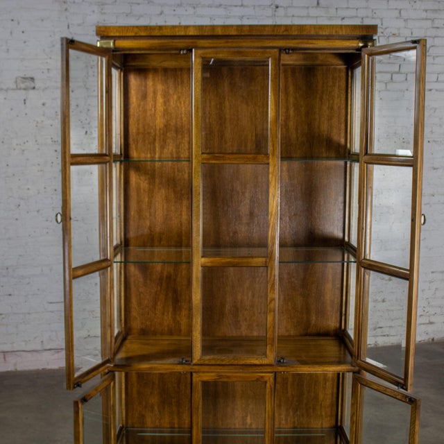 Late 20th Century Campaign Style Oak Curio Cabinet by Drexel Heritage Accolade II Collection For Sale - Image 11 of 18