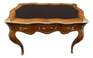 French Louis XV Kingwood Leather Top Bureau Plat Writing Table Desk With Mounted Gilt Bronze