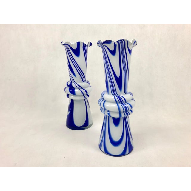 Mid-Century Modern Vintage Murano Opaline Florence Vase attributed to Carlo Moretti, 1970s For Sale - Image 3 of 10