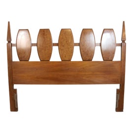 Example of Young Manufacturing Beds