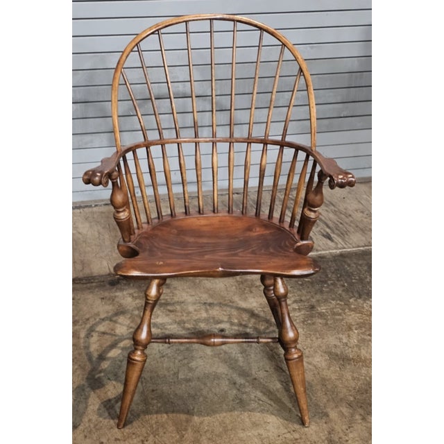 Mid 20th Century Mid 20th Century Pair of d.r. Dimes Sack Back Windsor Arm Chairs Carved Knuckles "Wallace Nutting Chair" For Sale - Image 5 of 10