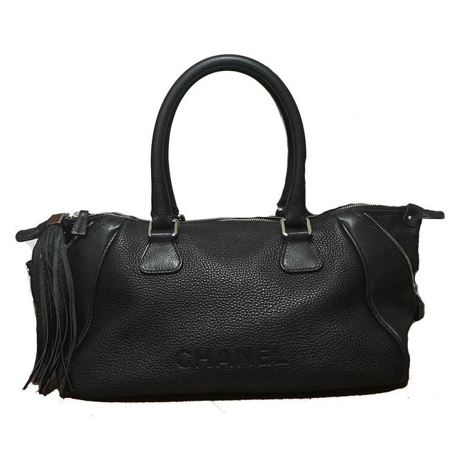 Contemporary Chanel Lax Black Leather Tassel Bag For Sale - Image 3 of 10