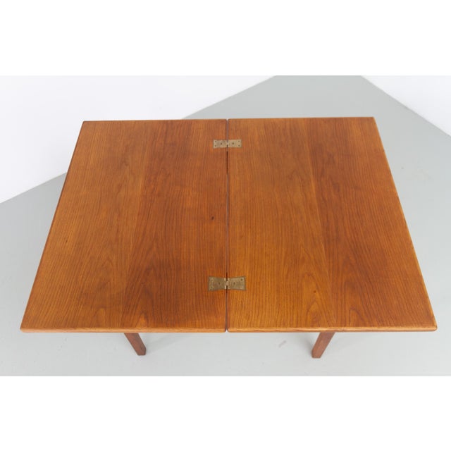 Mid-Century Danish Compact Folding Oak Dining Table attributed to Børge Mogensen, 1950s For Sale - Image 16 of 18