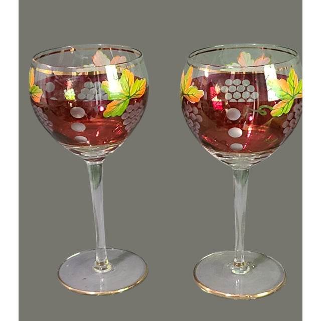 Hollywood Regency Vintage Pair of Wine Glasses Hand Painted Leaf & Grape Bohemian Etched For Sale - Image 3 of 8