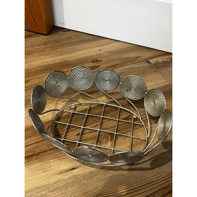 Vintage Mid-Century Modern Silver-Tone Wire Basket For Sale - Image 9 of 9