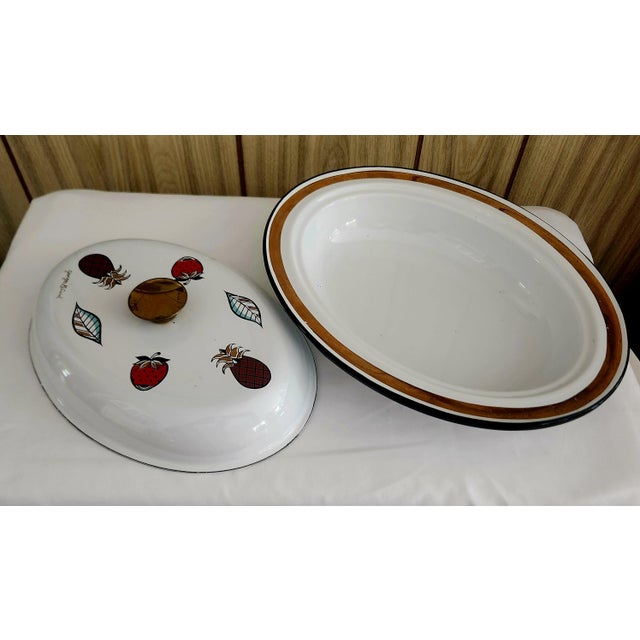 Georges Briard Enamel Casserole Dish Vintage 1960s For Sale In Orlando - Image 6 of 8