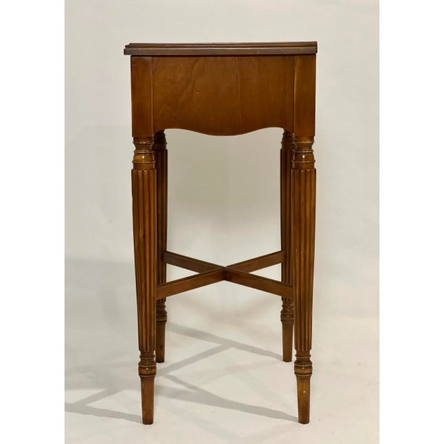 French 1920s Berkey and Gay Louis XVI Style Side Table or Stand For Sale - Image 3 of 12