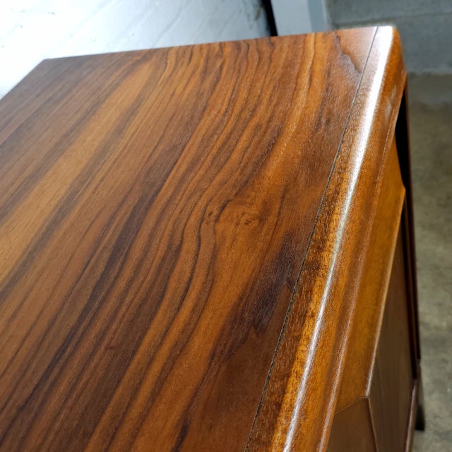 Brown 1960s Walnut Mid Century Modern Credenza Buffet by United Furniture For Sale - Image 8 of 12