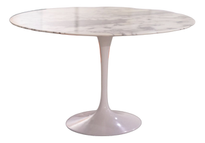Mid-Century Marble and Fiberglass Tulip Dining Table and Chairs by Eero Saarinen for Knoll International, 1960s, Set of 5