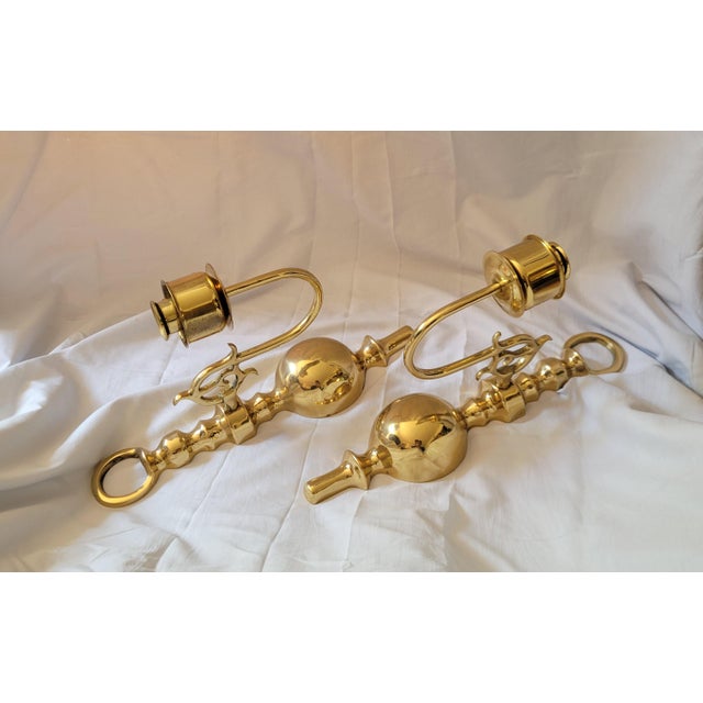 Late 20th Century Pair of Vintage Georgian Revival Brass Wall Sconces For Sale - Image 5 of 9