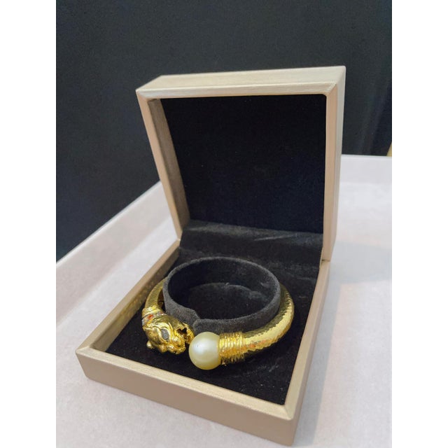 Bochic "Orient" Vintage Ruby, Pearl & Sapphire Dragon Bangle Set 18K Gold & Silver For Sale In New York - Image 6 of 7