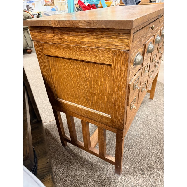 This is a beautiful, fantastic condition, early 1890's - 1920s American U.S. Treasury Department sorting table with index-...