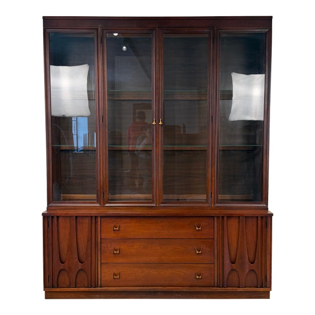 Mid Century Modern Broyhill Brasilia Walnut Two-Piece Hutch For Sale