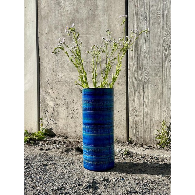 Cylindrical Ceramic Rimini Blue Vase from Bitossi, Italy 1960s For Sale - Image 16 of 18