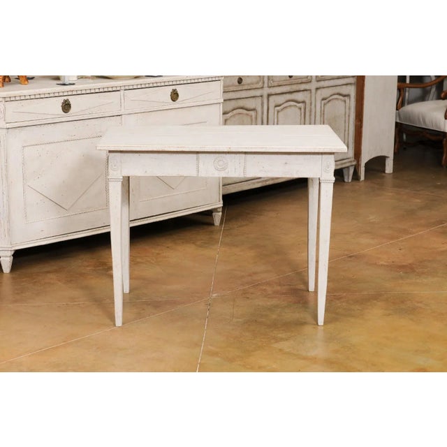 Swedish Gustavian Style 1880s Painted Wood Table with Carved Rosettes and Beads For Sale - Image 4 of 13
