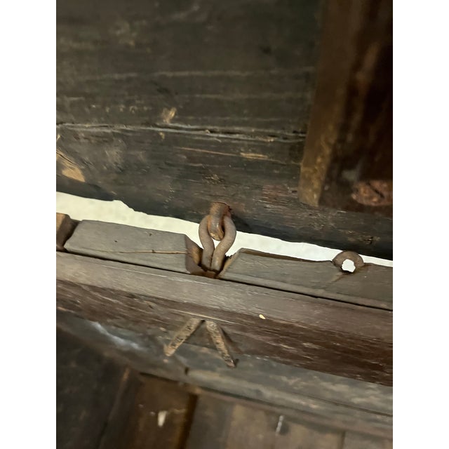 Late 18th Century Late 1700’s Oak English Dowry Chest For Sale - Image 5 of 12