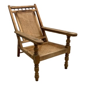 19th Century Anglo-Indian Caned Planter's Chair With Spindle-Rail Crest For Sale