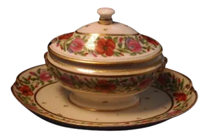 Early 19th Century French Empire Old Paris Porcelain Sauce Tureen and Cover - A Pair