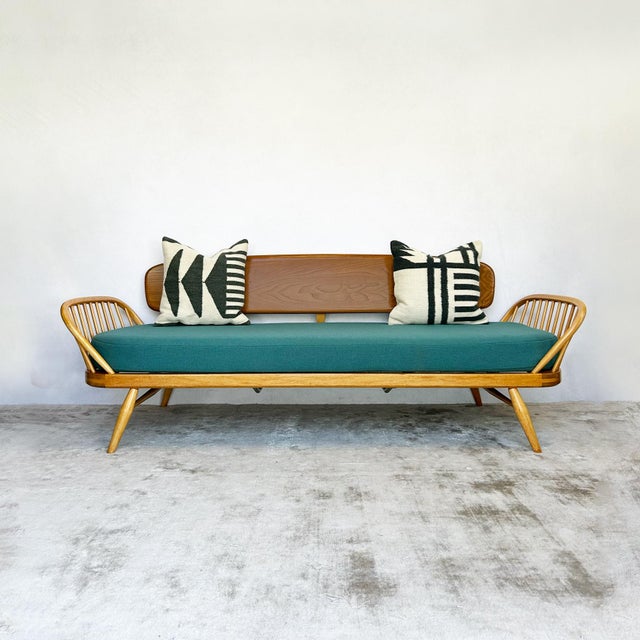 Model 355 Daybed by Lucian Ercolani for Ercol, 1960s For Sale - Image 14 of 18