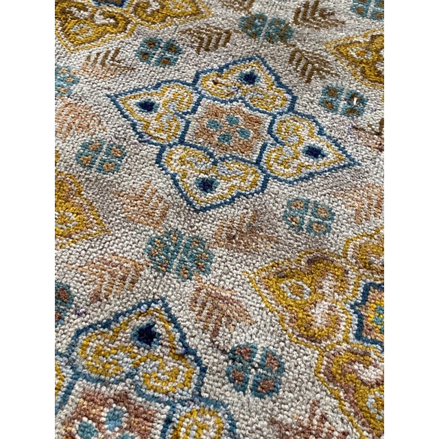 Textile 1960’s Vintage Kashan Rug-4’1’x6’3" For Sale - Image 7 of 13