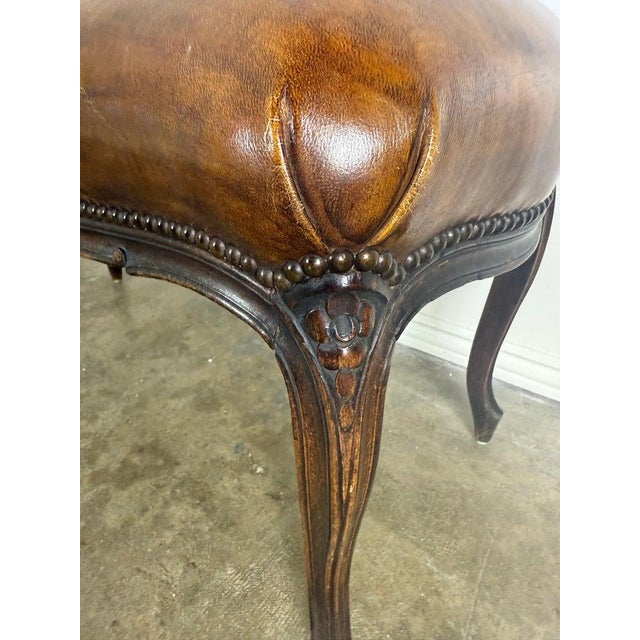 French Louis XV Style Carved Bench With Distressed Leather Upholstery For Sale In Los Angeles - Image 6 of 9