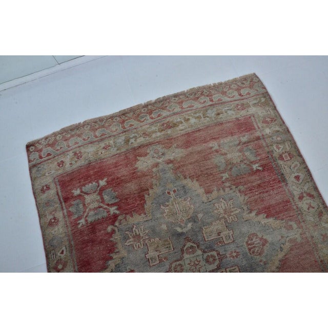 Handknotted Oushak Vintage Carpet For Sale In Phoenix - Image 6 of 15