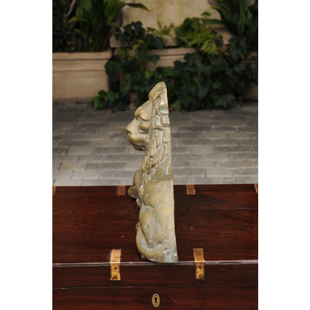 English English Brass Lion Sculpture from the Late 19th Century in Reclining Position For Sale - Image 3 of 12