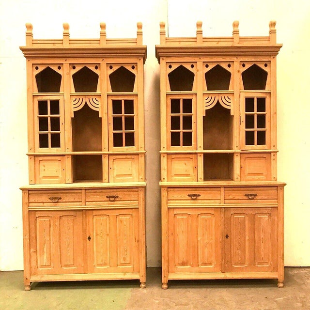 Display Cabinets in Fir, Set of 2 For Sale - Image 15 of 15