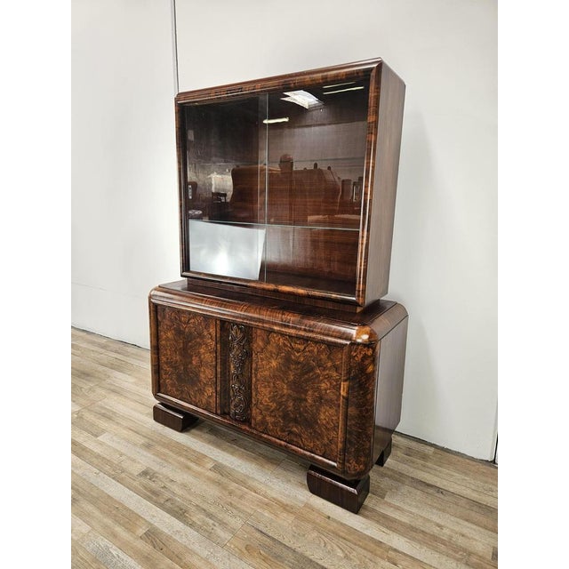 German Art Deco Display Cabinet in Walnut, 1930s For Sale - Image 4 of 18