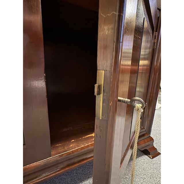 Mid 20th Century Mahogany Dry Sink Cabinet With Backsplash, Lock & Key For Sale - Image 15 of 18