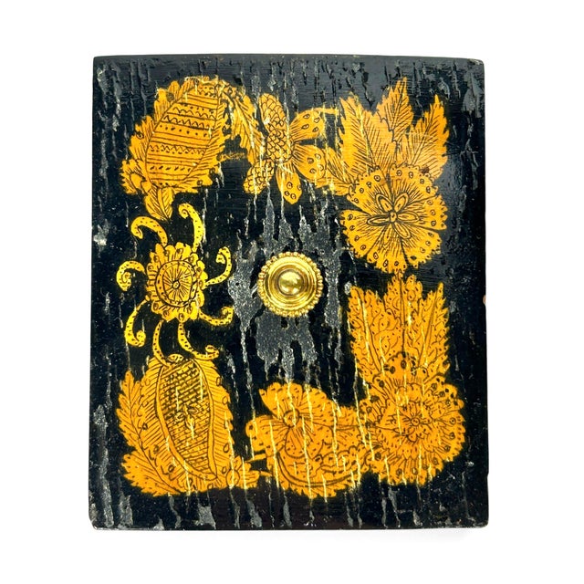 19th Century England Regency Chinoiserie Black Lacquer Tea Caddy For Sale - Image 11 of 12