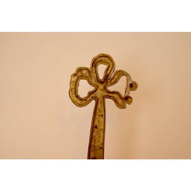 Mid-Century French Brass Bow Sconces, Set of 2 For Sale - Image 5 of 10