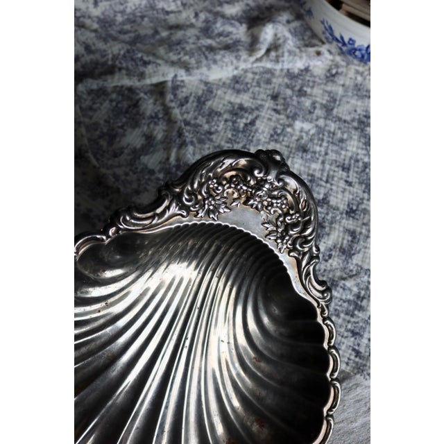 Large Vintage Shell Dish in Silver Metal, 1970s For Sale - Image 4 of 7