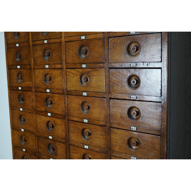 Industrial Large English Oak Apothecary Cabinet, 1920s For Sale - Image 3 of 18