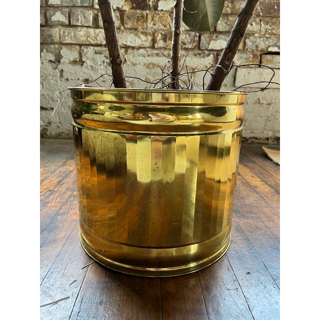 1980s Postmodern Minimalist Brass Cylindrical Planter For Sale - Image 4 of 7