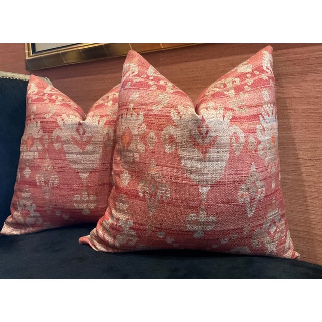 A stunning traditional in a contemporary color! Brunello in red is a lovely linen damask print by Colefax and Fowler for...