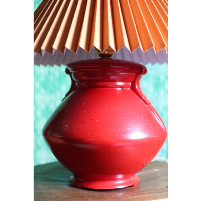 1920s Pair of Red Glass Art Deco Table Lamps With Orange Pleated Lampshades For Sale - Image 4 of 18
