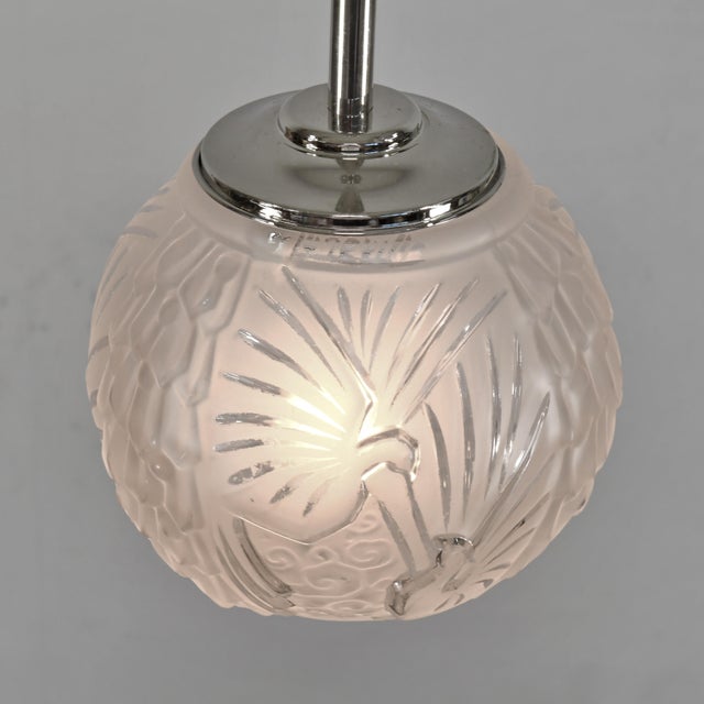 1930s A Pair of Muller Freres French 1930s Art Deco Pendant Lights - 4 Pairs Available For Sale - Image 5 of 14