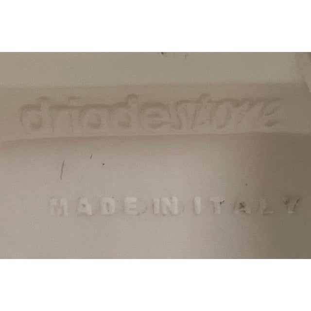White Hard Plastic Meridiana Chair on Four-Legged Base by Christophe Pillet for Driade For Sale - Image 4 of 5