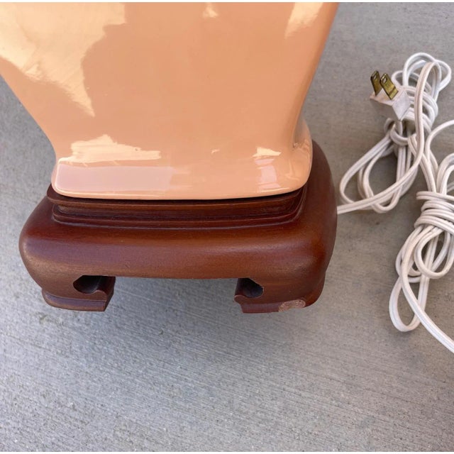 Vintage Peach Colored Asian Ginger Jar Style Table Lamps-Pair For Sale In Palm Springs - Image 6 of 8