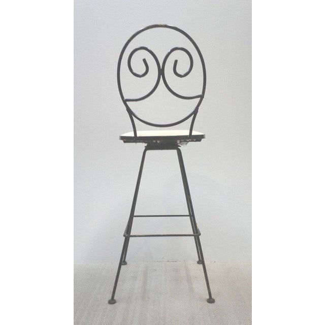 Mid-Century Modern 1950s Vintage Woodard Iron Swiveling Bar Height Stools-a Pair For Sale - Image 3 of 5