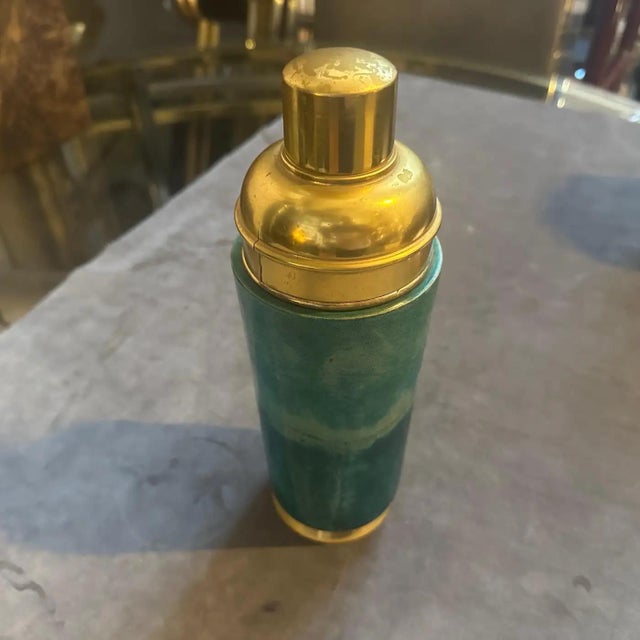 Metal 1950s Mid-Century Modern Green Goatskin and Brass Cocktail Shaker by Aldo Tura For Sale - Image 7 of 11