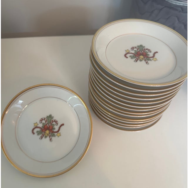 Fitz and Floyd. St.Nicolas Dinnerware Service for 14- 79 Pieces. 1970's For Sale - Image 14 of 17