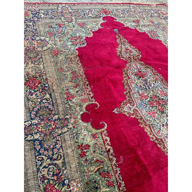 Large Mid-Century Distressed Kirman Rug, 1950s For Sale - Image 18 of 18