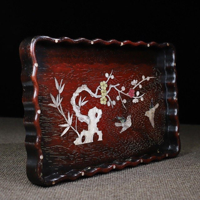 Late 20th Century Scalloped Wooden Tray With Mother-of-Pearl Bird and Bamboo Inlay For Sale - Image 4 of 9