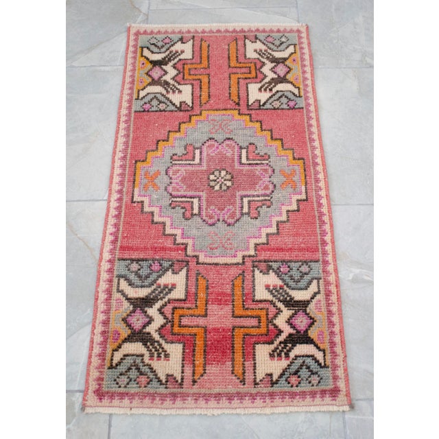 1970s Hand Knotted Small Turkish Rug 1'7" X 3'2" For Sale - Image 6 of 8