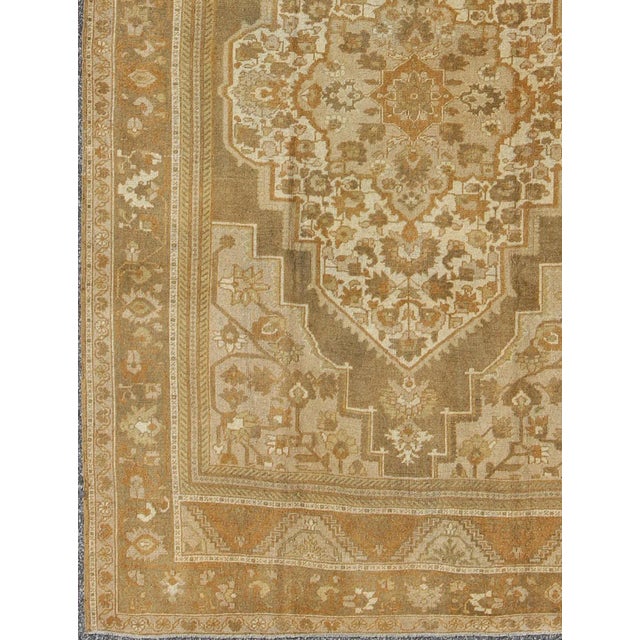 Tribal Mid 20th Century Vintage Turkish Oushak Rug With Ivory, Tan, Light Brown Floral Medallion Design For Sale - Image 3 of 9