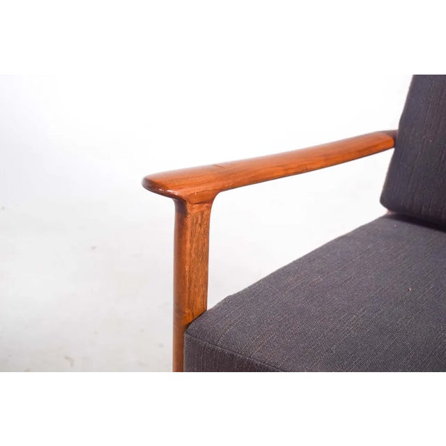 Brown Model PJ 112 Easy Chair in Rosewood by Ole Wanscher for Poul Jeppesens Møbelfabrik, 1951 For Sale - Image 8 of 9